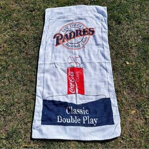 VTG San Diego Padres Coca Cola 1991 Stadium Giveaway Beach Towel 28 x 58 GUC